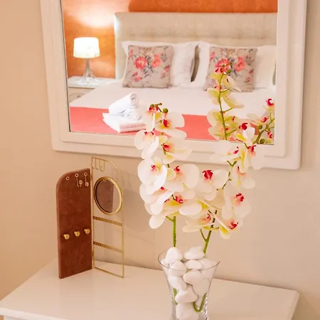 Rena's House 1 أرغوستولي